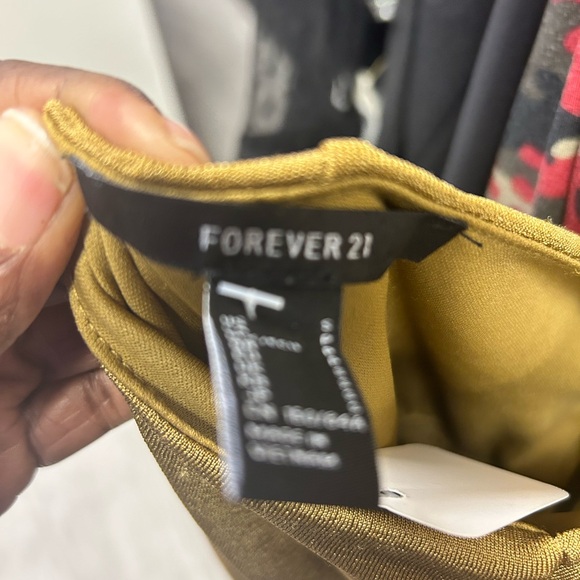 Gold and Gratification - Picture 3 of 3